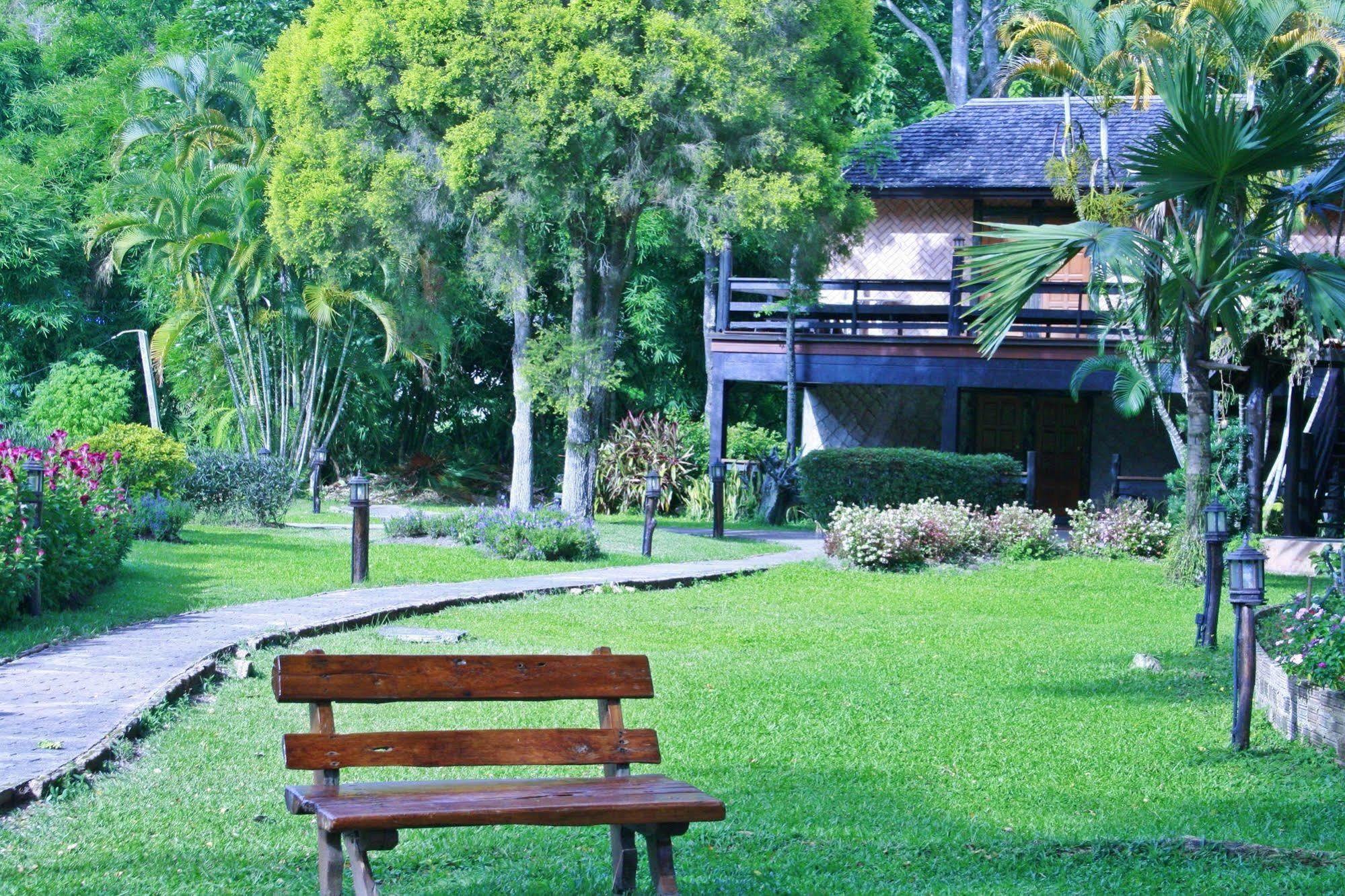 Phu Ing Fah Resort Pong Yaeng Exterior foto