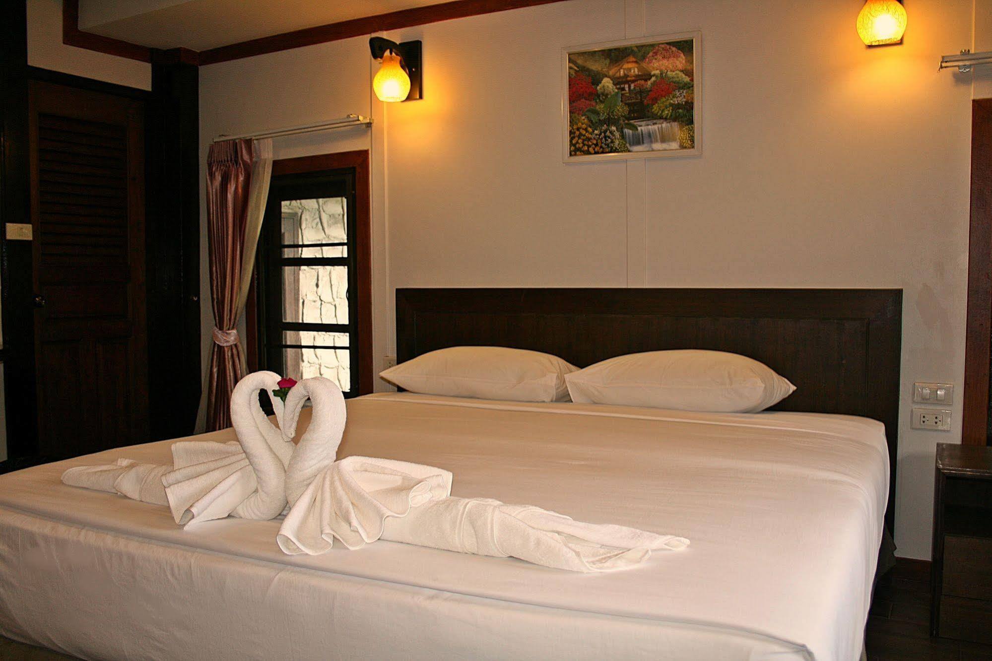 Phu Ing Fah Resort Pong Yaeng Exterior foto