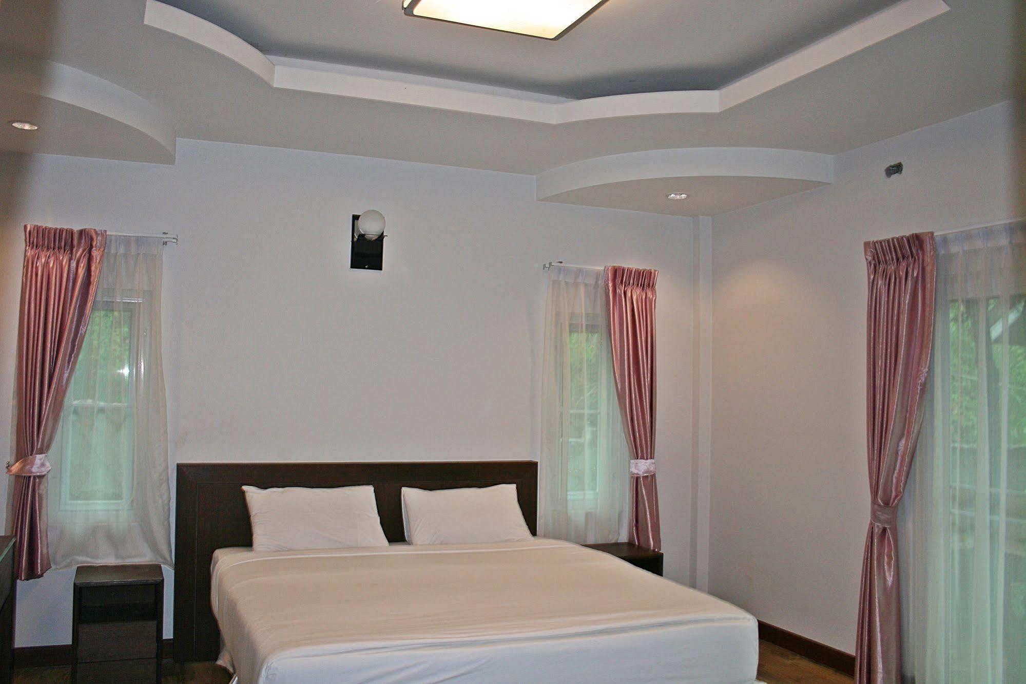 Phu Ing Fah Resort Pong Yaeng Exterior foto